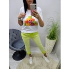 Csinos lezser fazonú macaron mintás női póló (2)