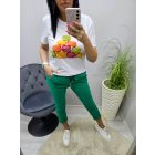 Csinos lezser fazonú macaron mintás női póló (2)