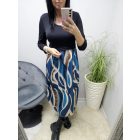 Nagyon csinos felső részén fekete alján mintás ruha