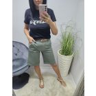 Divatos gumis derekú térdnadrág övvel (khaki)