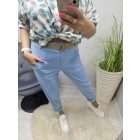 Divatos gumis derekú nadrág övvel (világoskék)