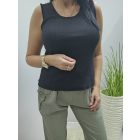 Nagyon csinos finoman bordázott trikó (fekete)