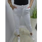 Nagyon csinos nadrág övvel (fehér)