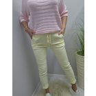 Nagyon csinos derekán gumírozott megkötős gyűrt hatású nadrág (sárga)