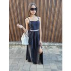 Gyönyörű fekete szatén hatású maxiruha derekán megkötővel