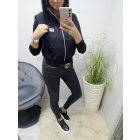 Csinos fekete cipzáras mellény