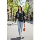 Csinos virágmintás gombos kardigán (cirmos fekete)