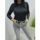 Gyönyörű fekete csipkefelső