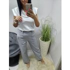 Csinos elegáns szürke nadrág övvel