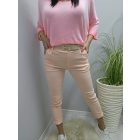 Nagyon csinos gumírozott derekú tavaszi nadrág övvel (barack)