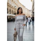 Csinos vállra húzható szürke felső